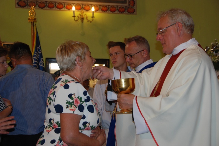 Powitanie ikony MB Częstochowskiej w Bednarach