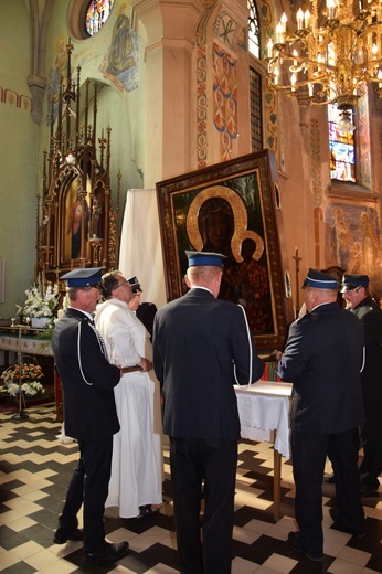 Powitanie ikony MB Częstochowskiej w Kompinie