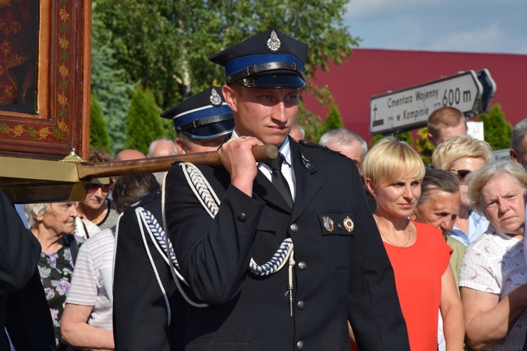 Powitanie ikony MB Częstochowskiej w Kompinie