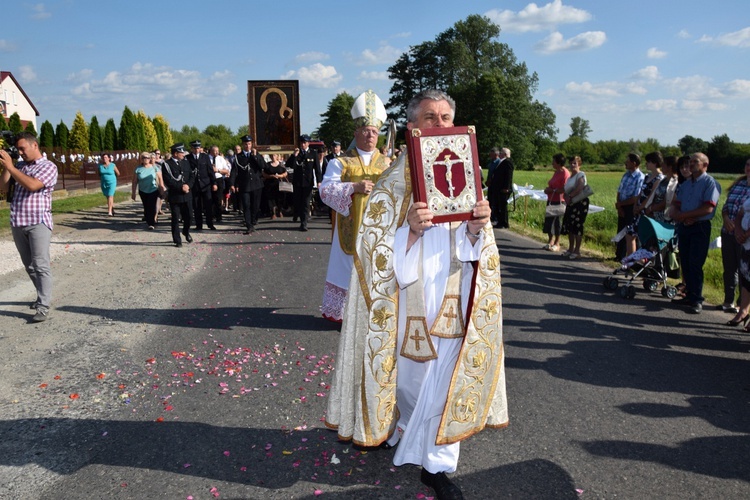 Powitanie ikony MB Częstochowskiej w Kompinie