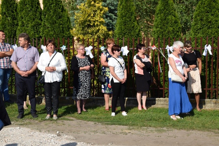 Powitanie ikony MB Częstochowskiej w Kompinie