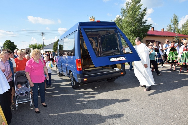 Powitanie ikony MB Częstochowskiej w Kompinie