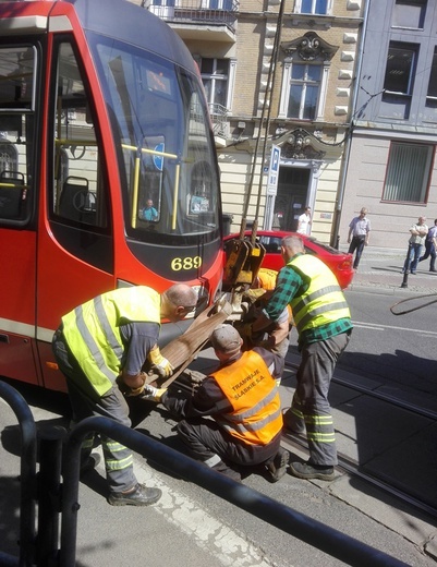 Tramwaj próbował skręcić w Jagiellońską