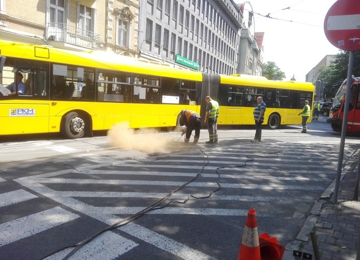 Tramwaj próbował skręcić w Jagiellońską