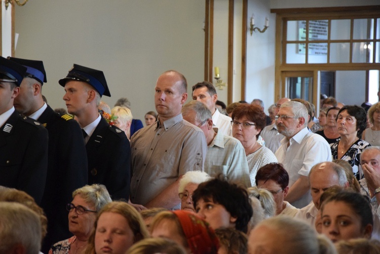 Powitanie ikony MB Częstochowskiej w parafii MB Nieustającej Pomocy w Łowiczu