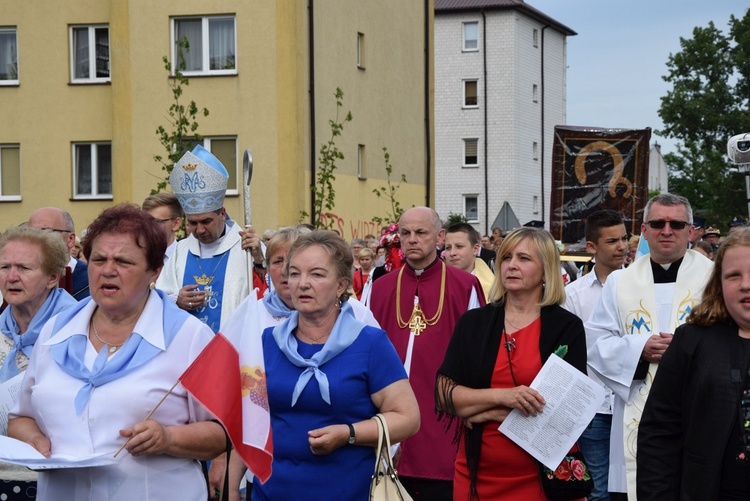 Powitanie ikony MB Częstochowskiej w parafii MB Nieustającej Pomocy w Łowiczu