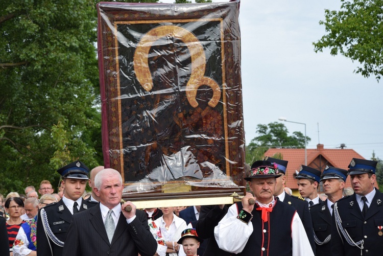 Powitanie ikony MB Częstochowskiej w parafii MB Nieustającej Pomocy w Łowiczu