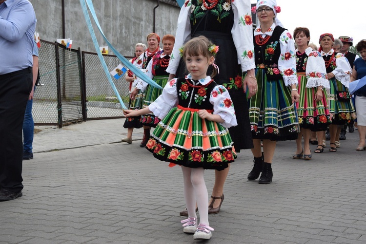 Powitanie ikony MB Częstochowskiej w parafii MB Nieustającej Pomocy w Łowiczu