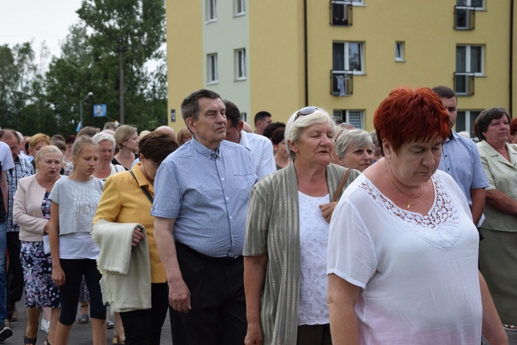 Powitanie ikony MB Częstochowskiej w parafii MB Nieustającej Pomocy w Łowiczu