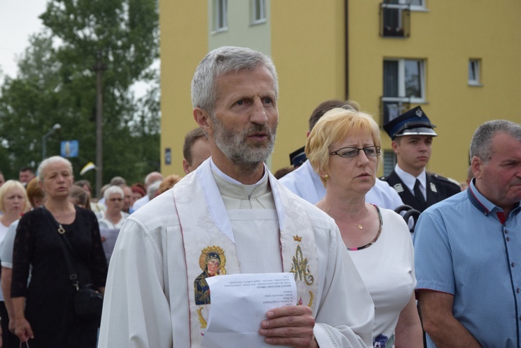 Powitanie ikony MB Częstochowskiej w parafii MB Nieustającej Pomocy w Łowiczu