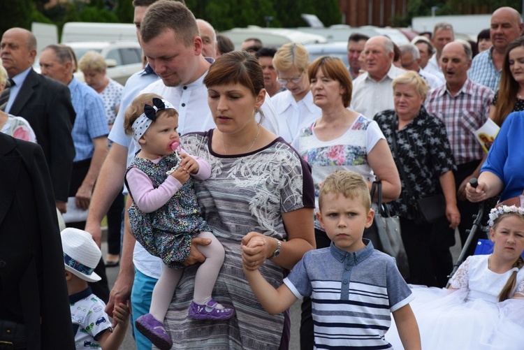 Powitanie ikony MB Częstochowskiej w parafii MB Nieustającej Pomocy w Łowiczu