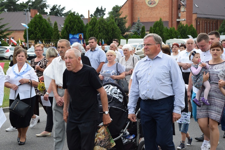 Powitanie ikony MB Częstochowskiej w parafii MB Nieustającej Pomocy w Łowiczu