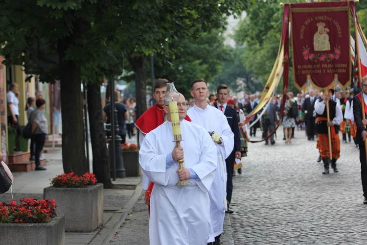 Powitanie ikony MB Częstochowskiej w katedrze łowickiej