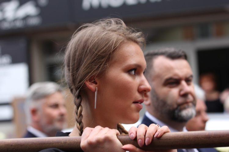 Powitanie ikony MB Częstochowskiej w katedrze łowickiej