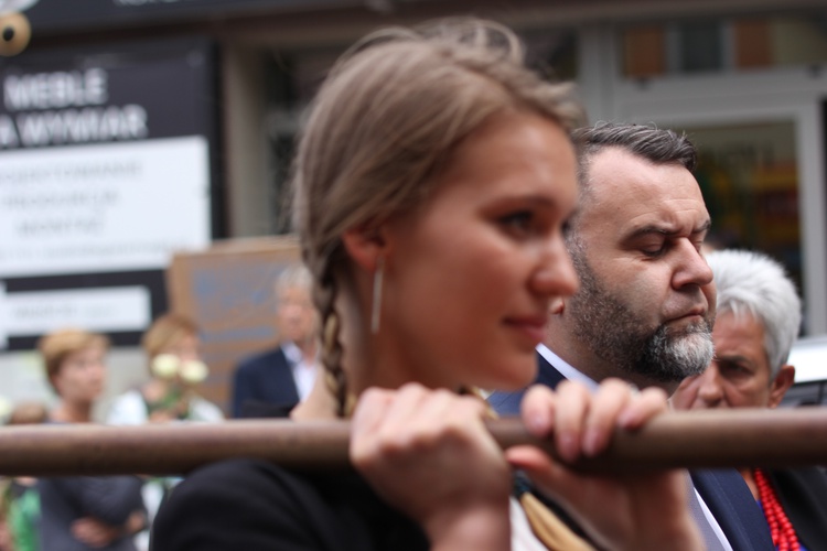 Powitanie ikony MB Częstochowskiej w katedrze łowickiej