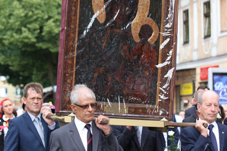 Powitanie ikony MB Częstochowskiej w katedrze łowickiej