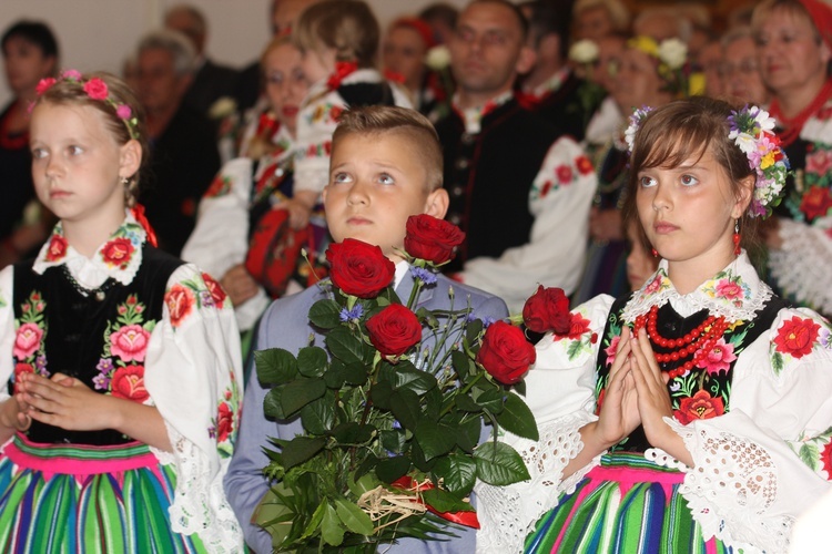 Powitanie ikony MB Częstochowskiej w katedrze łowickiej