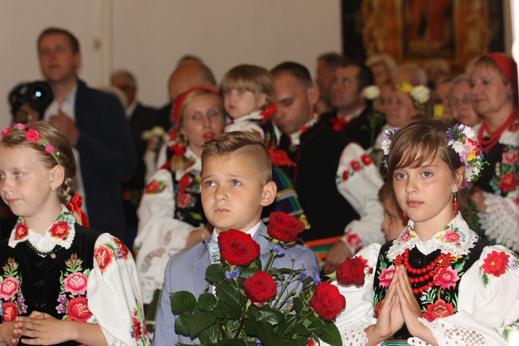 Powitanie ikony MB Częstochowskiej w katedrze łowickiej