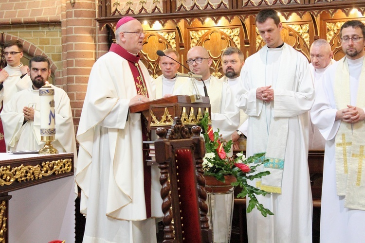 Służba liturgiczna ołtarza w Gietrzwałdzie