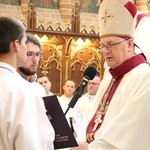 Służba liturgiczna ołtarza w Gietrzwałdzie