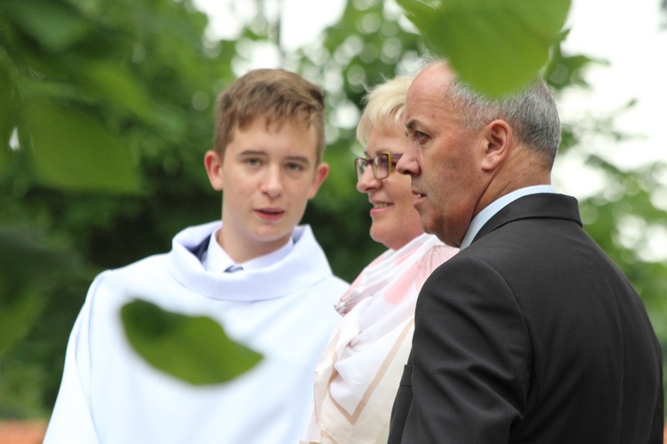 Służba liturgiczna ołtarza w Gietrzwałdzie