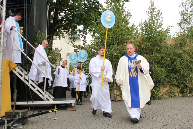 Pożegnanie ikony MB Częstochowskiej w diecezji łowickiej cz. I