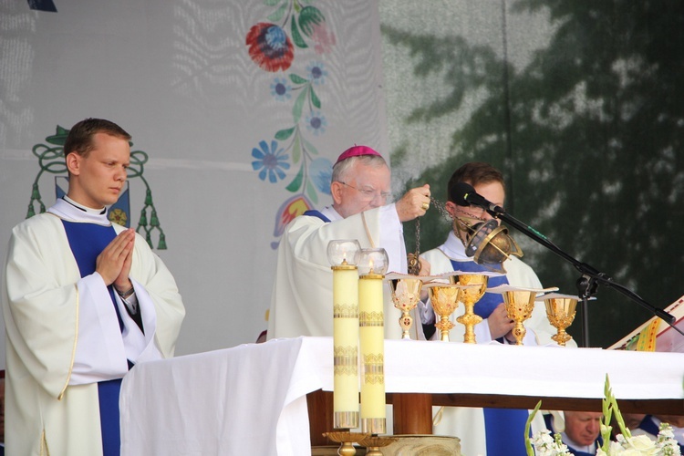 Pożegnanie ikony MB Częstochowskiej w diecezji łowickiej cz. I