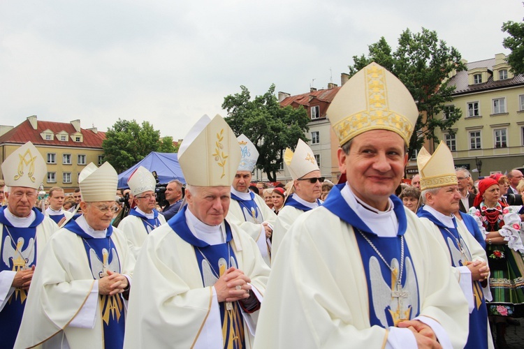 Pożegnanie ikony MB Częstochowskiej w diecezji łowickiej cz. I