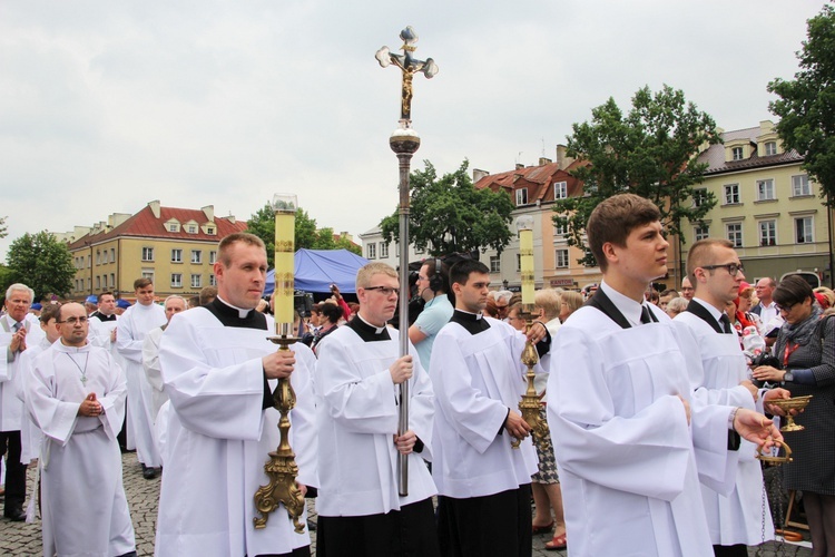 Pożegnanie ikony MB Częstochowskiej w diecezji łowickiej cz. I