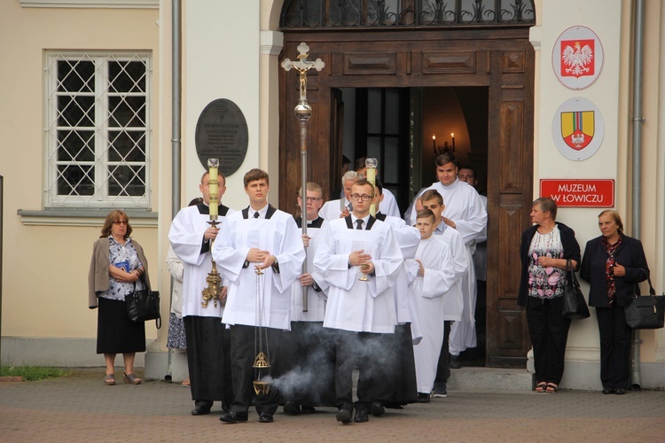 Pożegnanie ikony MB Częstochowskiej w diecezji łowickiej cz. I