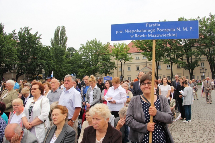 Pożegnanie ikony MB Częstochowskiej w diecezji łowickiej cz. I