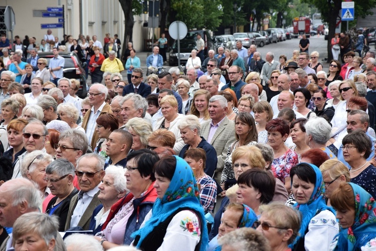 Pożegnanie ikony MB Częstochowskiej w diecezji łowickiej cz. II