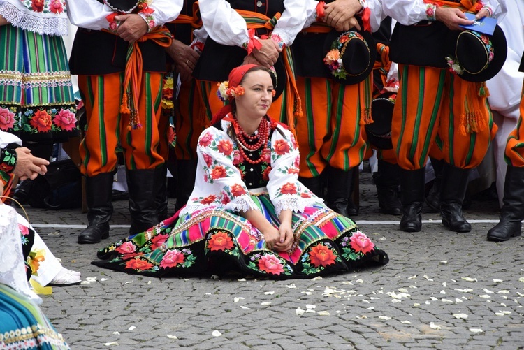 Pożegnanie ikony MB Częstochowskiej w diecezji łowickiej cz. II