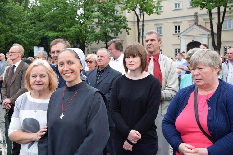 Pożegnanie ikony MB Częstochowskiej w diecezji łowickiej cz. II