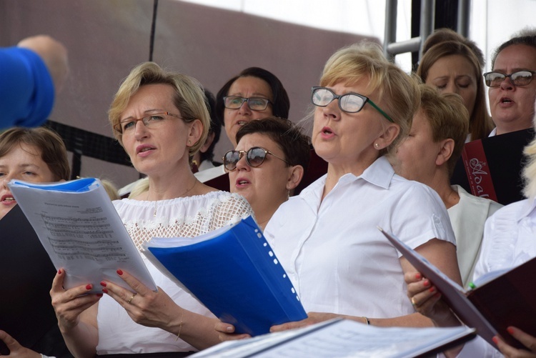 Pożegnanie ikony MB Częstochowskiej w diecezji łowickiej cz. II