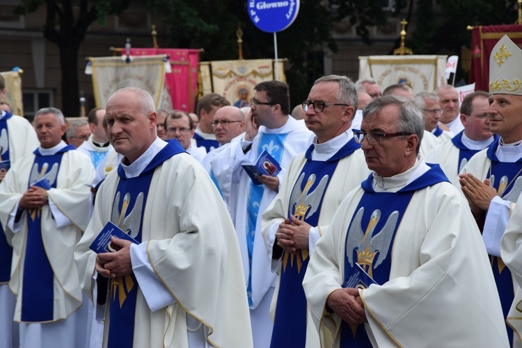 Pożegnanie ikony MB Częstochowskiej w diecezji łowickiej cz. II