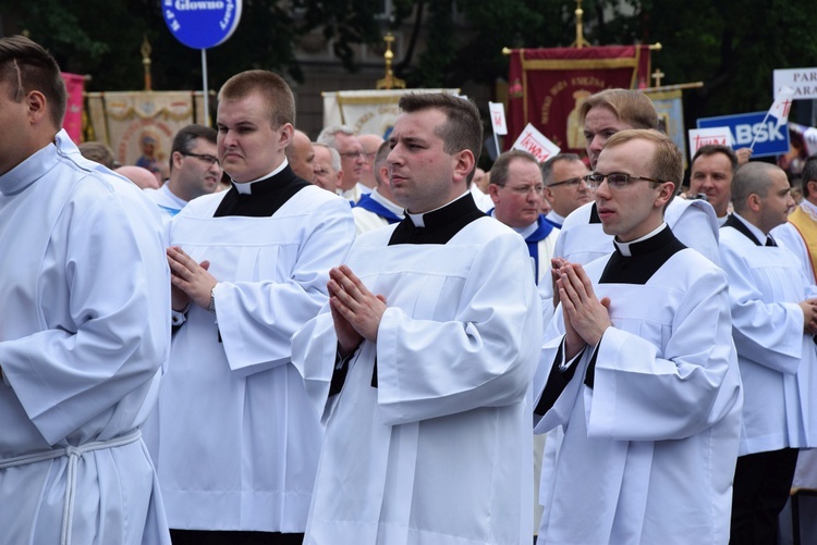 Pożegnanie ikony MB Częstochowskiej w diecezji łowickiej cz. II