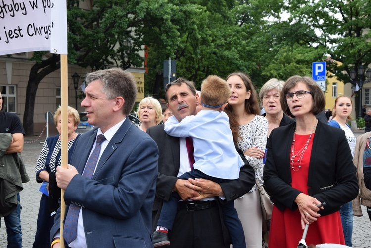 Pożegnanie ikony MB Częstochowskiej w diecezji łowickiej cz. II