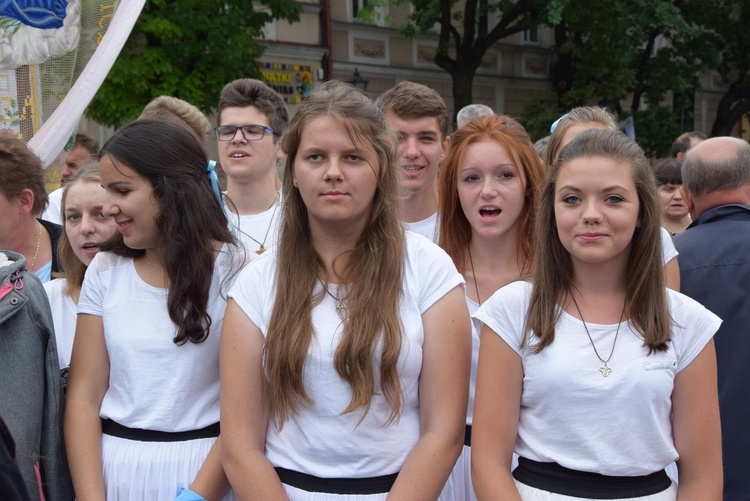 Pożegnanie ikony MB Częstochowskiej w diecezji łowickiej cz. II