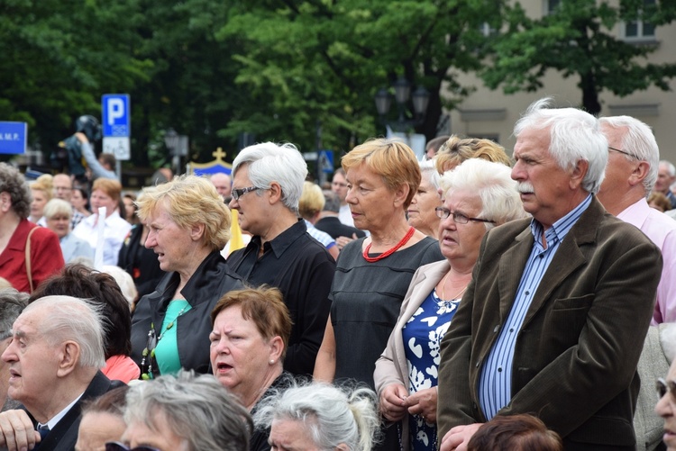 Pożegnanie ikony MB Częstochowskiej w diecezji łowickiej cz. II