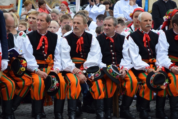 Pożegnanie ikony MB Częstochowskiej w diecezji łowickiej cz. II