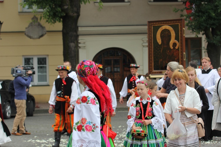 Pożegnanie ikony MB Częstochowskiej w diecezji łowickiej cz. III