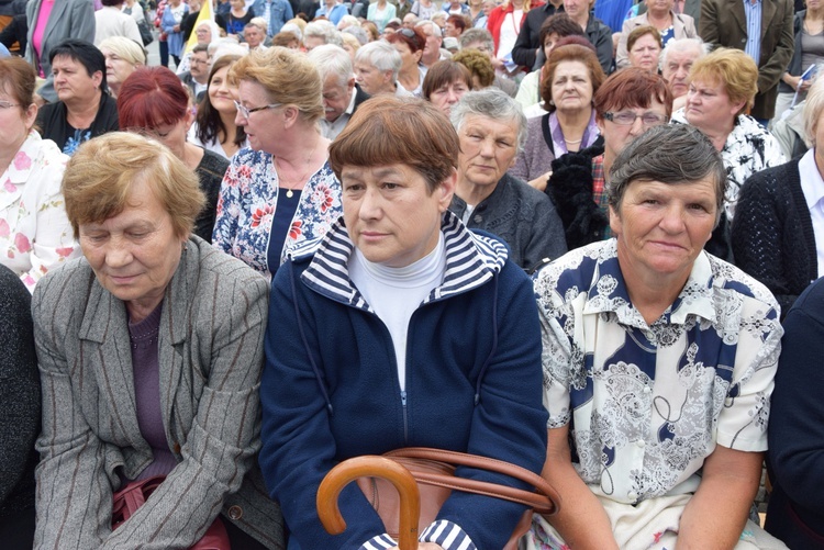 Pożegnanie ikony MB Częstochowskiej w diecezji łowickiej cz. II