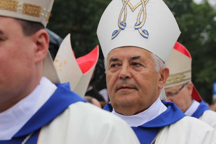 Pożegnanie ikony MB Częstochowskiej w diecezji łowickiej cz. III