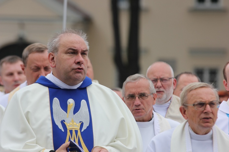 Pożegnanie ikony MB Częstochowskiej w diecezji łowickiej cz. III