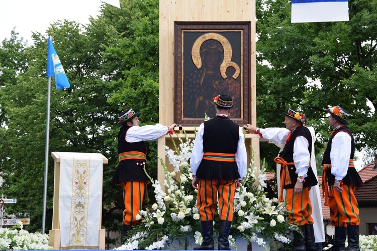 Pożegnanie ikony MB Częstochowskiej w diecezji łowickiej cz. II