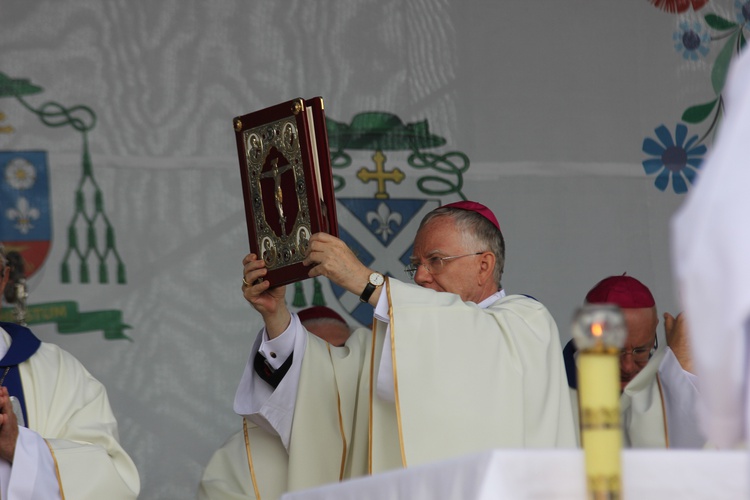 Pożegnanie ikony MB Częstochowskiej w diecezji łowickiej cz. III