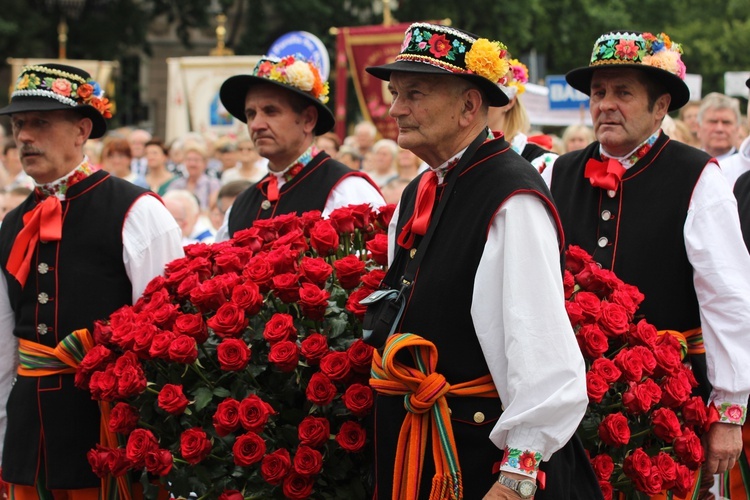 Pożegnanie ikony MB Częstochowskiej w diecezji łowickiej cz. III