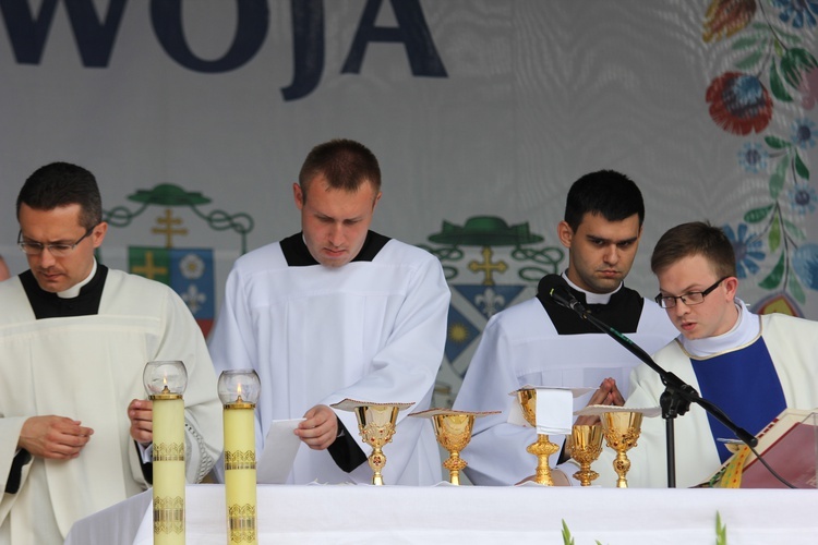 Pożegnanie ikony MB Częstochowskiej w diecezji łowickiej cz. III