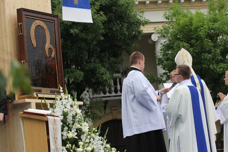 Pożegnanie ikony MB Częstochowskiej w diecezji łowickiej cz. III